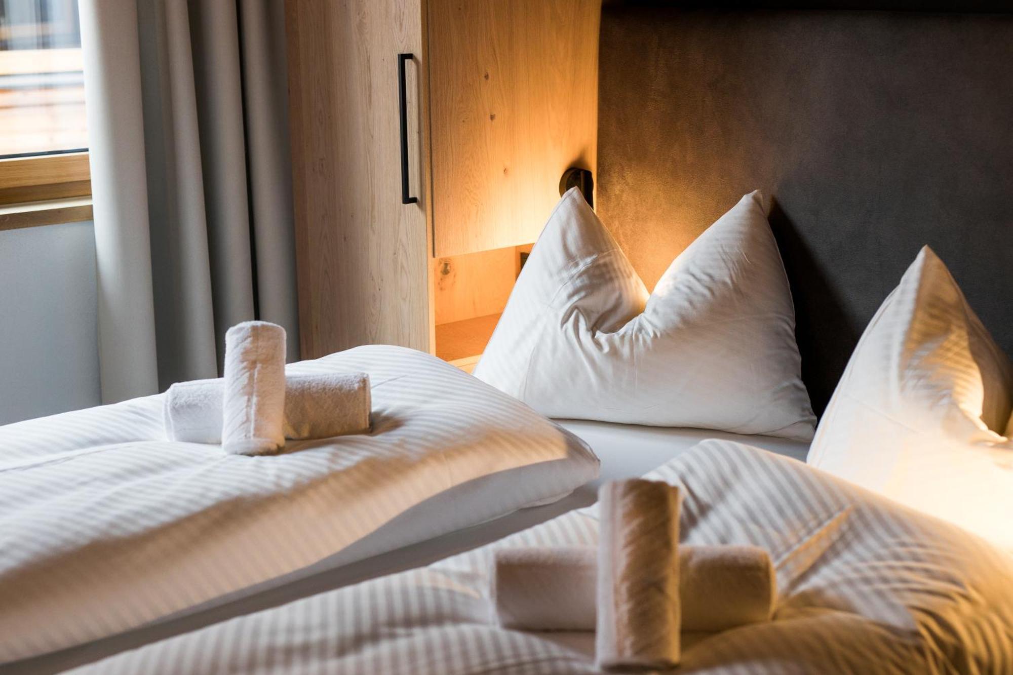 Wildkogel Resorts - Das Neukirchen Neukirchen am Großvenediger Szoba fotó