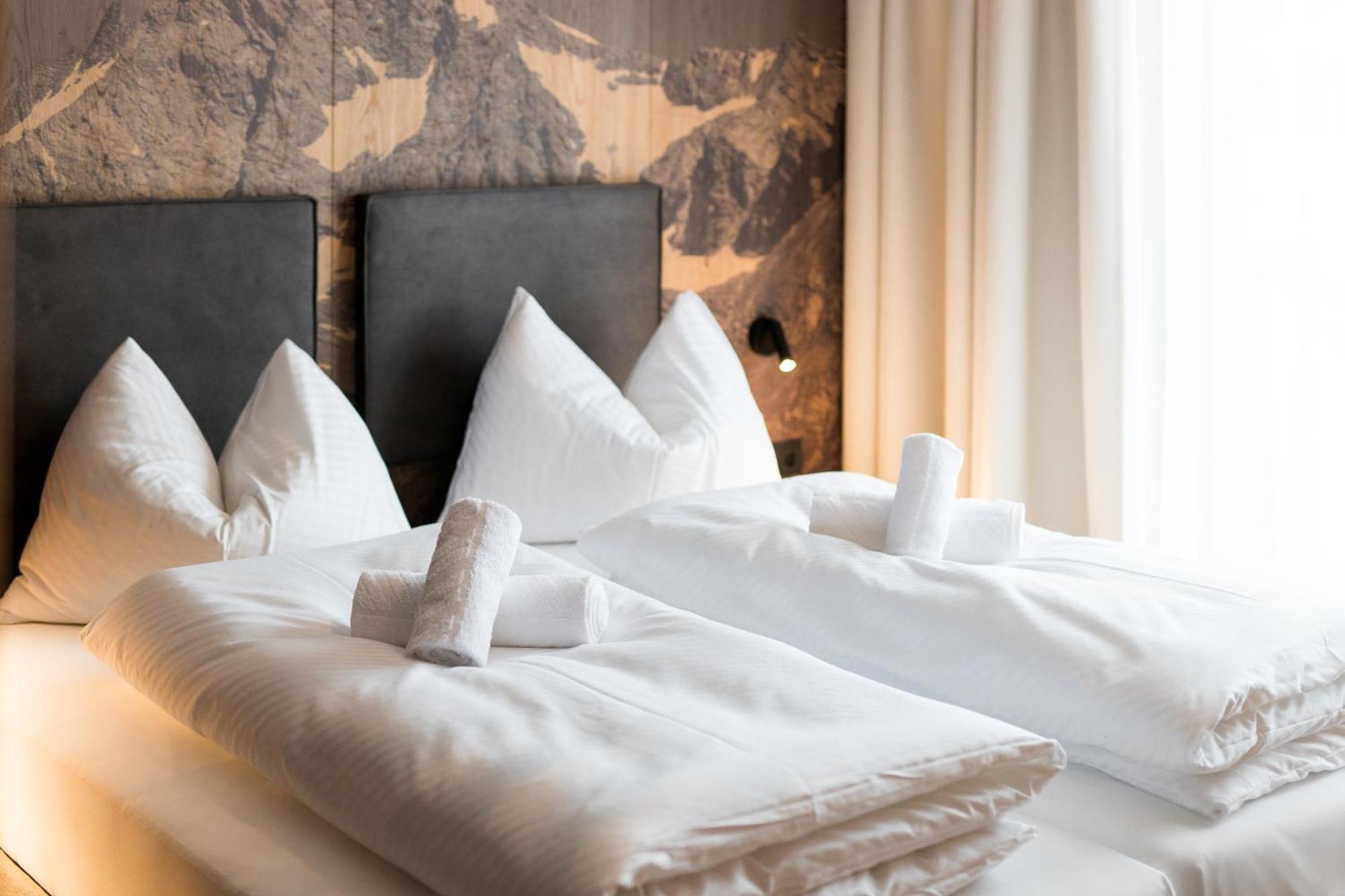 Wildkogel Resorts - Das Neukirchen Neukirchen am Großvenediger Szoba fotó