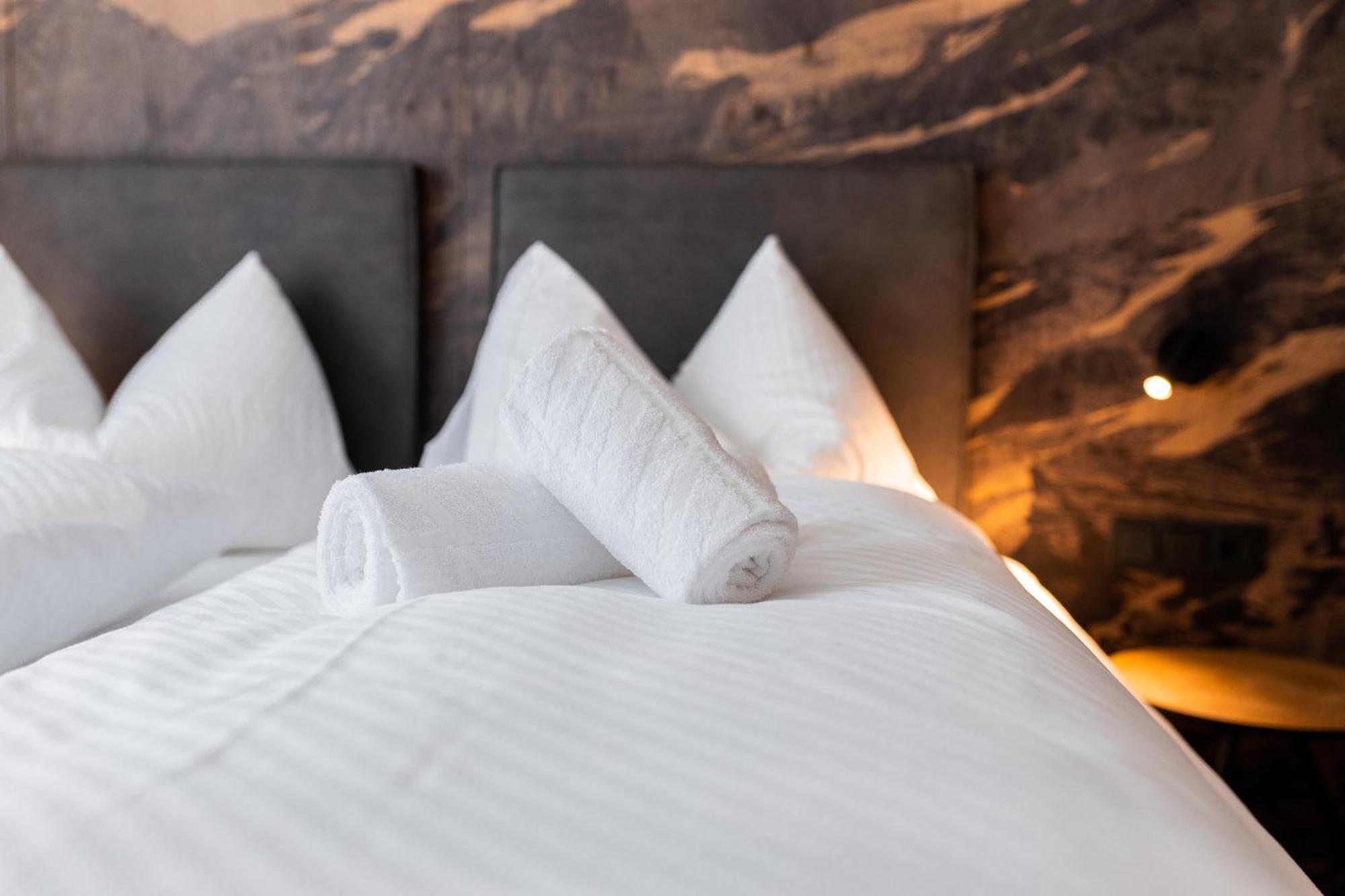 Wildkogel Resorts - Das Neukirchen Neukirchen am Großvenediger Szoba fotó